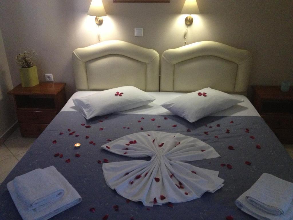 Aparthotel Land Of Gods à Gythio Chambre photo
