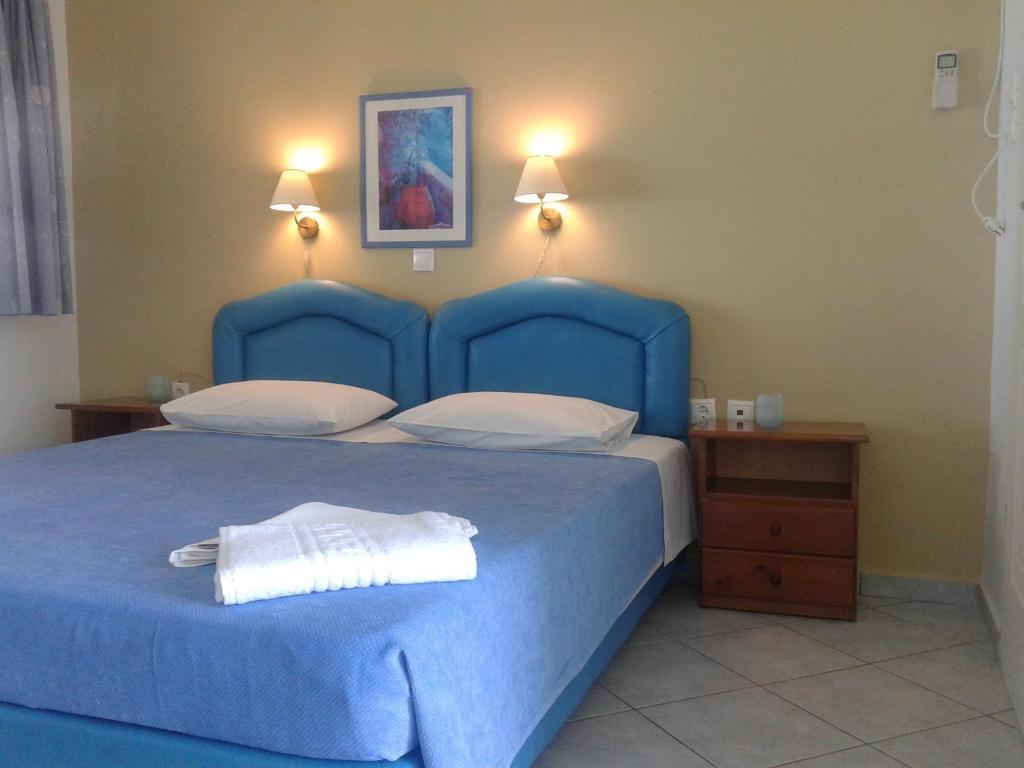 Aparthotel Land Of Gods à Gythio Chambre photo